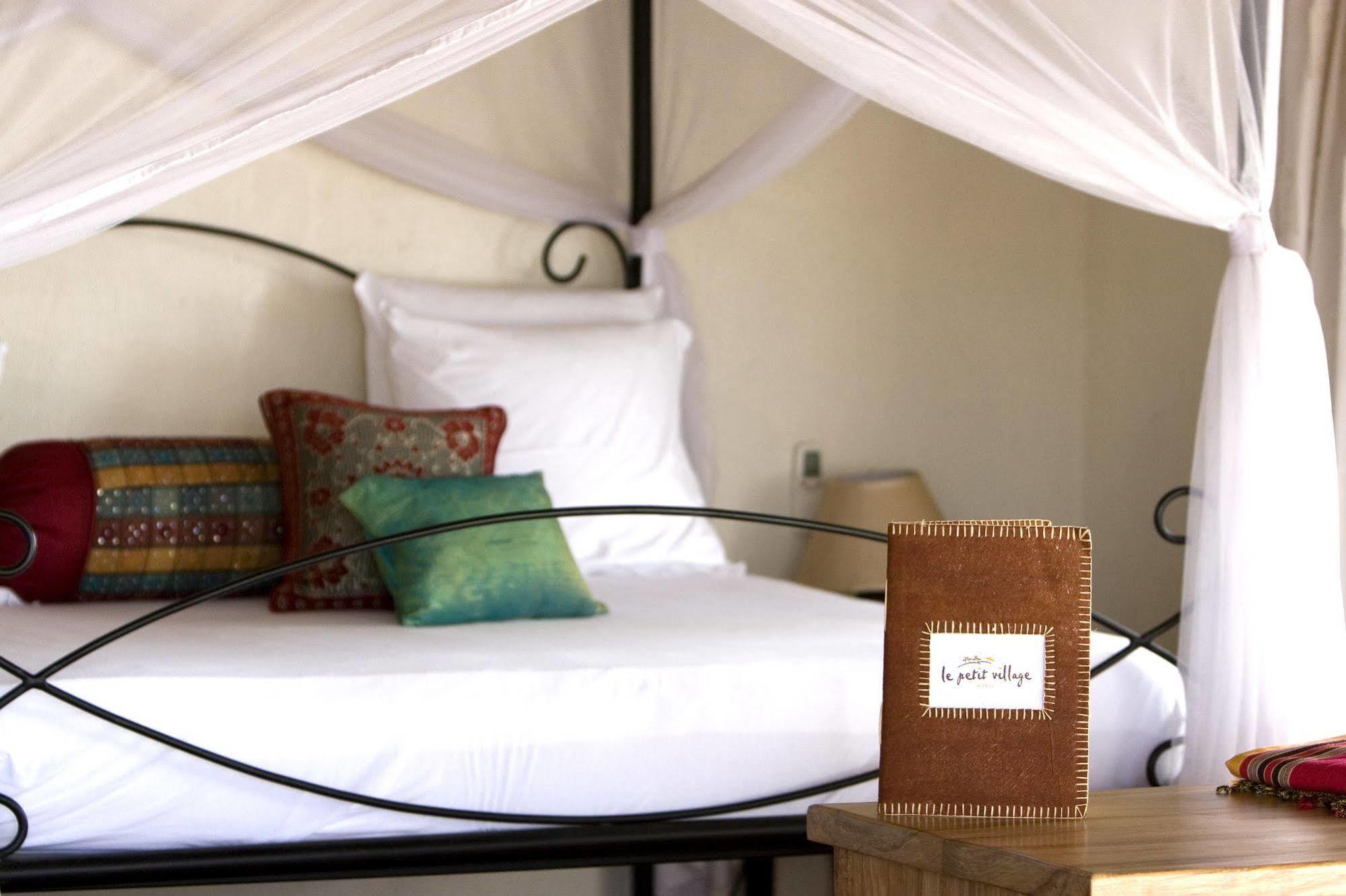 Le Petit Village Boutique Hotel & Spa Kampala Exterior foto
